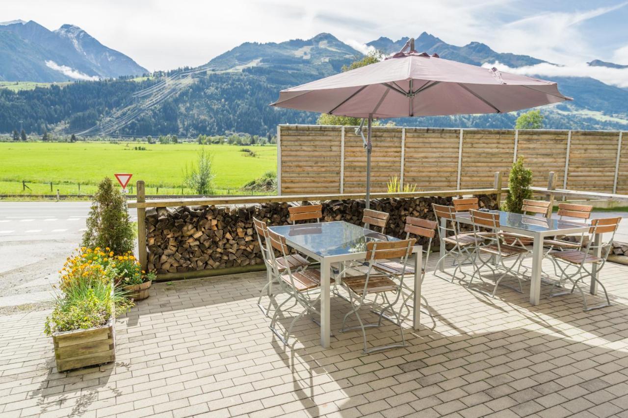 Praga Apartments & Restaurant Zell Am See-Kaprun Piesendorf Exterior foto